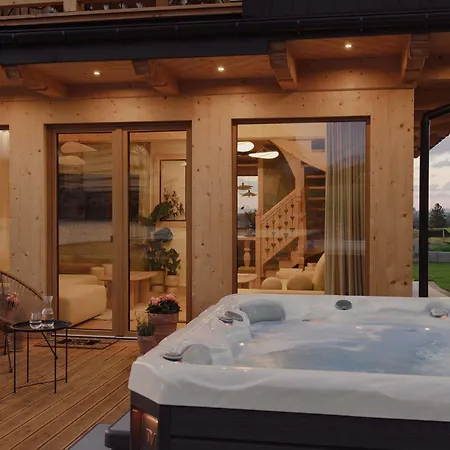 Villa Lovelia - Luxury Mountain With Hot Tub