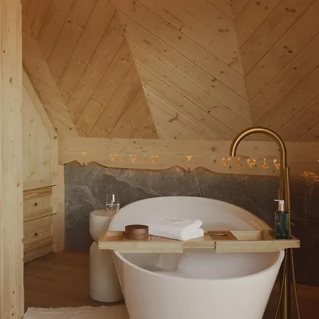 Villa Lovelia - Luxury Mountain With Hot Tub *