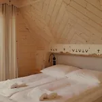 Lovelia - Luxury Mountain With Hot Tub *