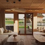 Lovelia - Luxury Mountain With Hot Tub