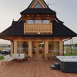 Lovelia - Luxury Mountain With Hot Tub
