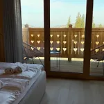 Villa Lovelia - Luxury Mountain With Hot Tub *