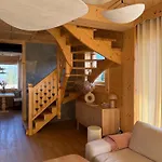 Lovelia - Luxury Mountain With Hot Tub