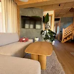 Lovelia - Luxury Mountain With Hot Tub *