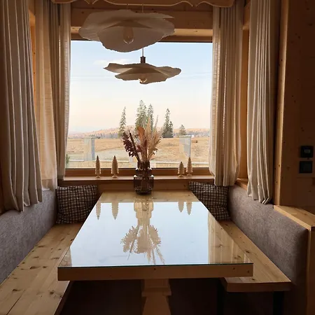 Lovelia - Luxury Mountain With Hot Tub *