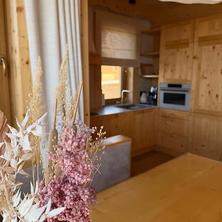 Lovelia - Luxury Mountain With Hot Tub *